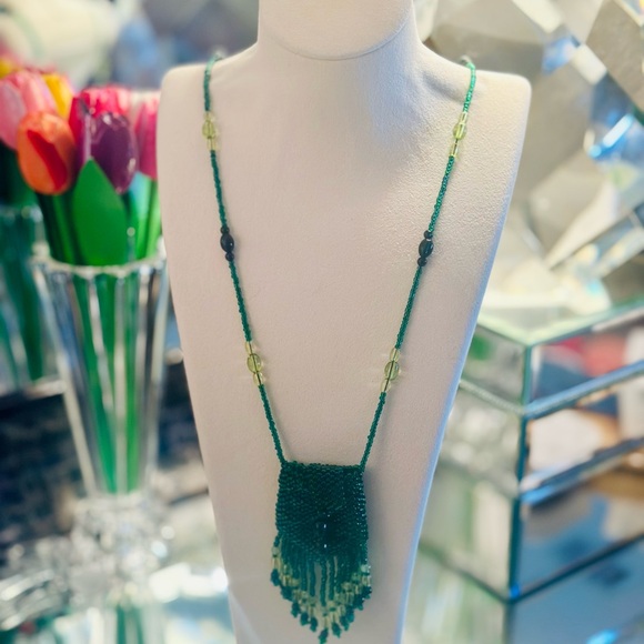 New Urban Outfitters Gorgeous Green Beaded Necklace - Picture 1 of 15